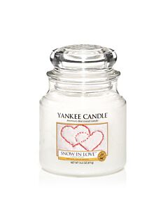 Yankee Candle Snow in Love Medium Jar